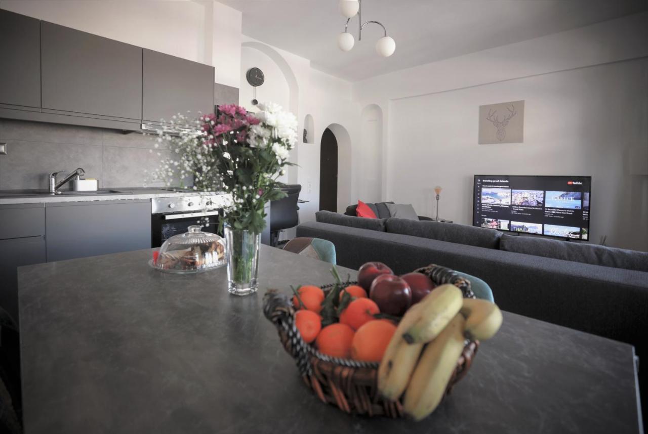 Modern 2 Bedroom Apartment Next To Metro - Marousi Афіни Екстер'єр фото